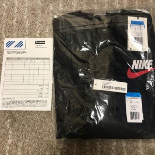 シュプリーム(Supreme)のSupreme Nike crewneck Black(スウェット)