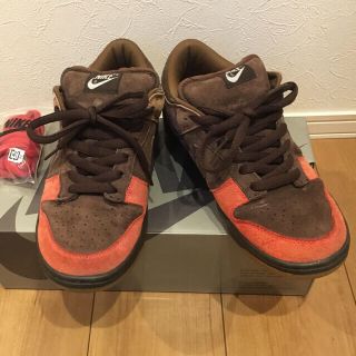 NIKE - DUNK SB LOW PRO ダンクSB つま赤 bisonの通販 by