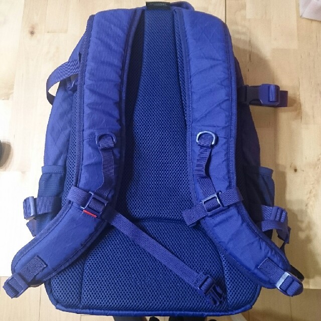 Supreme(シュプリーム)のみぃ様専用 Supreme backpack 18aw 18fw パープル メンズのバッグ(バッグパック/リュック)の商品写真