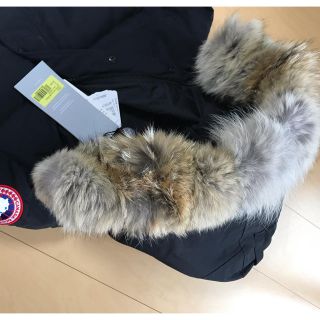 カナダグース(CANADA GOOSE)のカナダグース  マッケンジー Mサイズ ★ネイビー★新品未使用★完売商品(ダウンジャケット)