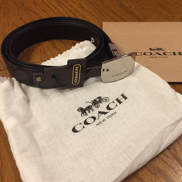 COACH(コーチ)のCOACH★ベルト★袋・紙ケース付属 メンズのファッション小物(ベルト)の商品写真