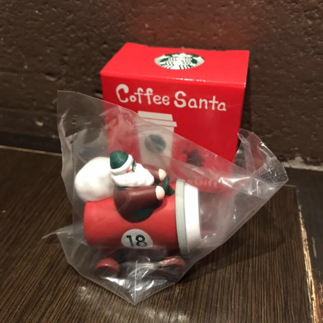 Starbucks Coffee(スターバックスコーヒー)のコーヒーサンタ レア 2018 シークレット 【値引きしました‼️】 エンタメ/ホビーのコレクション(ノベルティグッズ)の商品写真