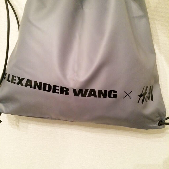 Alexander Wang(アレキサンダーワン)のアレキサンダーワン×H&Mナップサック レディースのバッグ(ショップ袋)の商品写真