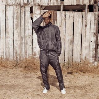 フィアオブゴッド(FEAR OF GOD)の【即日発送】nike コラボ ナイロンパンツ(その他)