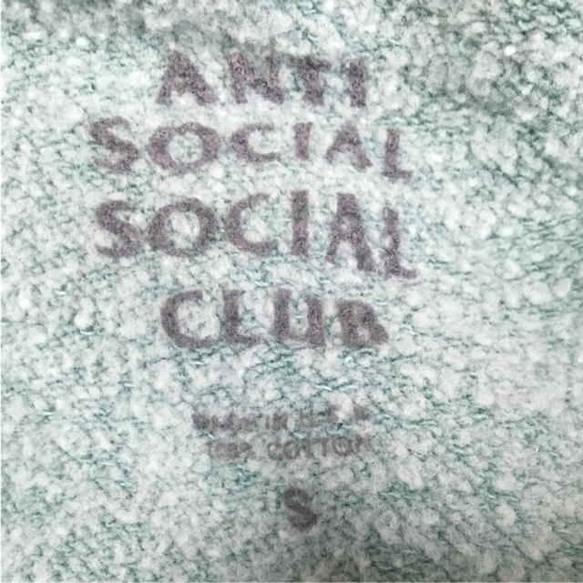 ANTI(アンチ)のANTISOCIALSOCIALCLUB パーカー メンズのトップス(パーカー)の商品写真