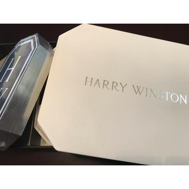 HARRY WINSTON(ハリーウィンストン)のHARRY WINSTON トランプ エンタメ/ホビーのコレクション(ノベルティグッズ)の商品写真