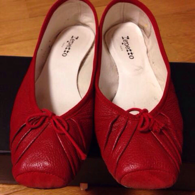 repetto(レペット)の🇫🇷赤色レペット38🇫🇷 レディースの靴/シューズ(ハイヒール/パンプス)の商品写真