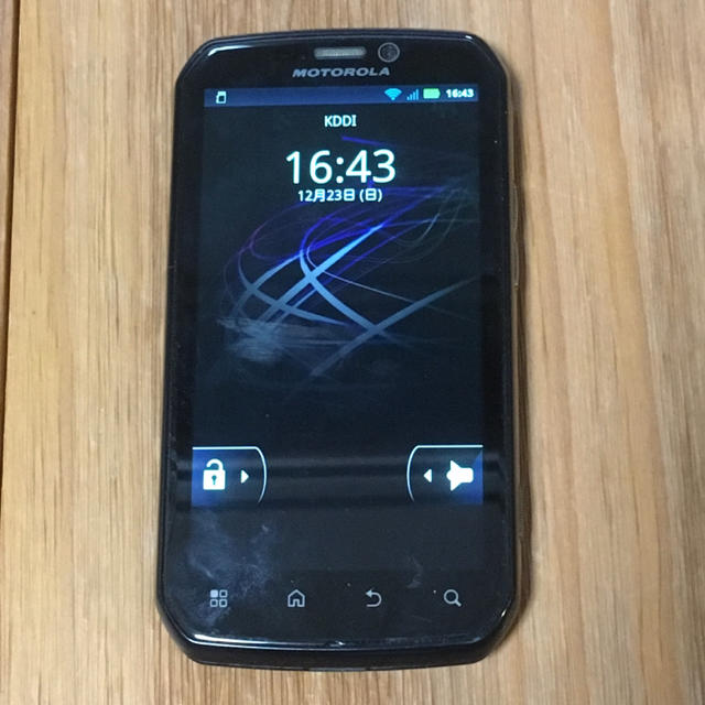 MOTOROLA ISW11M スマホ/家電/カメラのスマートフォン/携帯電話(スマートフォン本体)の商品写真