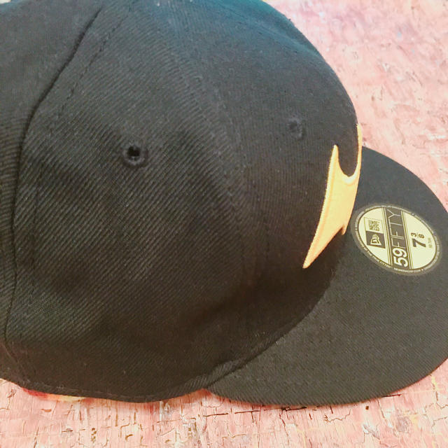 NEW ERA(ニューエラー)の！お値下げしました！newera ✖︎ badman 🧢 キャップ メンズの帽子(キャップ)の商品写真