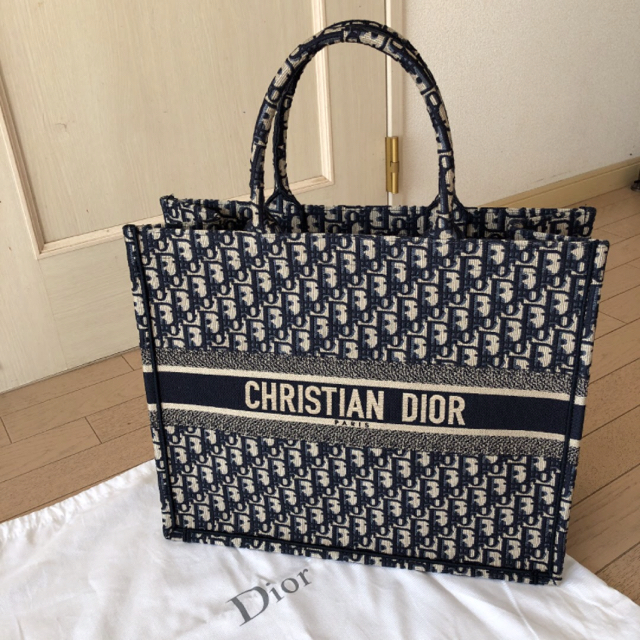 Christian Dior - ディオール ブックトート トートバッグの通販 by ♪MAMI♪｜クリスチャンディオールならラクマ