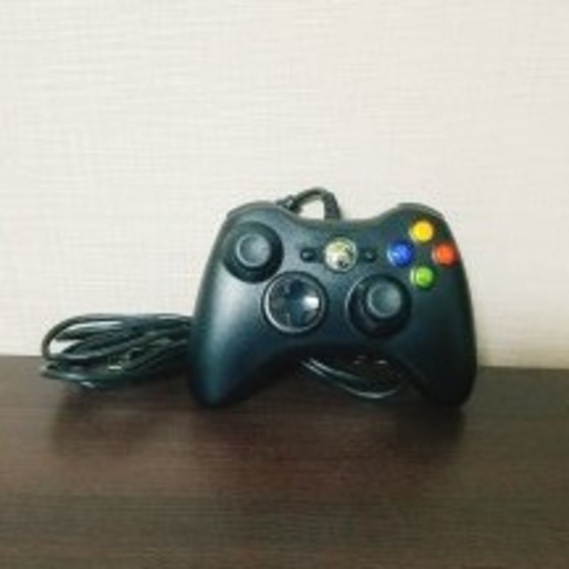 Xbox360(エックスボックス360)のXbox360 コントローラー エンタメ/ホビーのゲームソフト/ゲーム機本体(家庭用ゲーム機本体)の商品写真