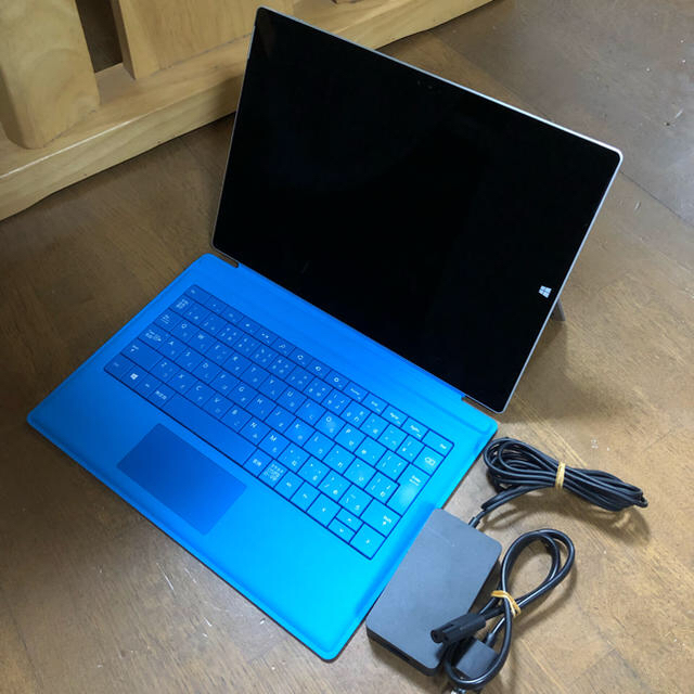 Microsoft(マイクロソフト)のsurface pro3  Office付属  タイプカバー付 ★ スマホ/家電/カメラのPC/タブレット(ノートPC)の商品写真