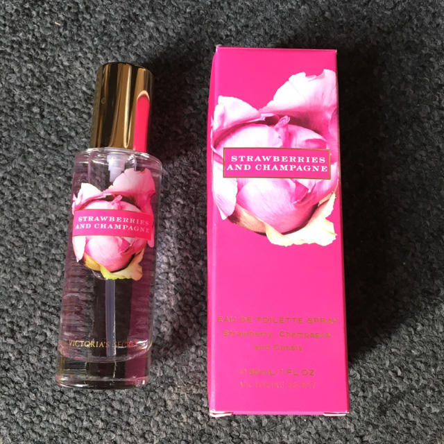 Victoria's Secret(ヴィクトリアズシークレット)のVictoria's Secret(ヴィクトリアズ・シークレット) 香水 コスメ/美容の香水(香水(女性用))の商品写真