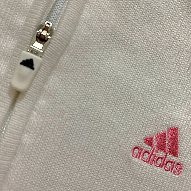 adidas(アディダス)の❣️adidas 半袖ニットシャツ❣️ レディースのトップス(Tシャツ(半袖/袖なし))の商品写真