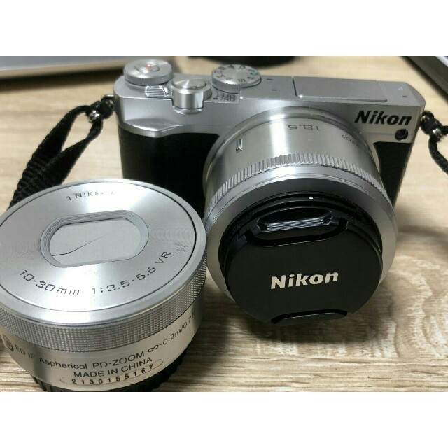 カメラNikon1J5Wレンズキット（シルバー）