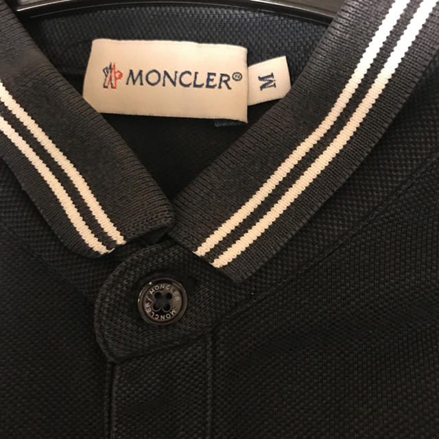 MONCLER - 本物モンクレール半袖ポロシャツMONCLERワッペンTシャツ正規品メンズM黒の通販 by V's shop｜モンクレールならラクマ