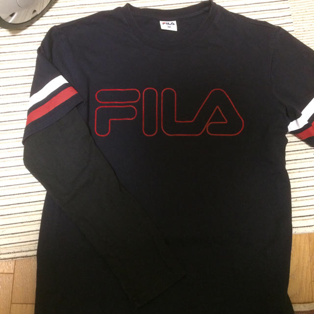 FILA(フィラ)のFILA 長Ｔ 黒 メンズのトップス(Tシャツ/カットソー(七分/長袖))の商品写真