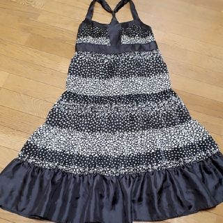 スピックアンドスパン(Spick & Span)の♡SPICK AND SPAN♡小花柄ワンピース　ストロベリー　ローラアシュレイ(ひざ丈ワンピース)