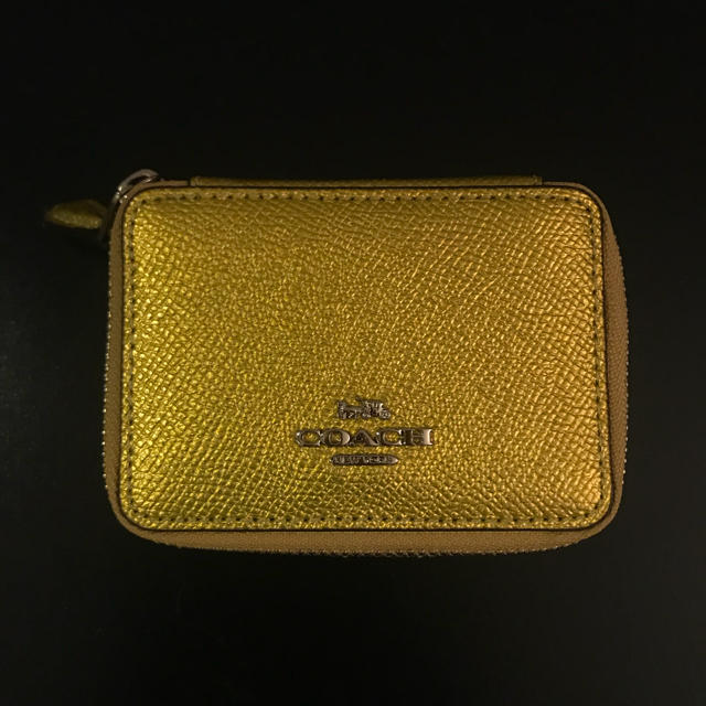 COACH(コーチ)のお値下げ中☆新品☆COACH 小物入れ ピルBOX  レディースのファッション小物(ポーチ)の商品写真