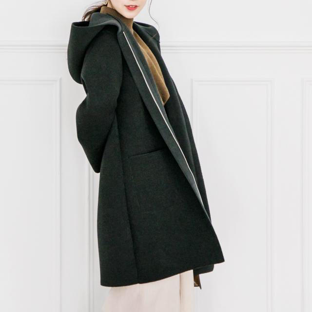 Kastane(カスタネ)のisn't she♡軽量ボンディングフード付コート レディースのジャケット/アウター(その他)の商品写真