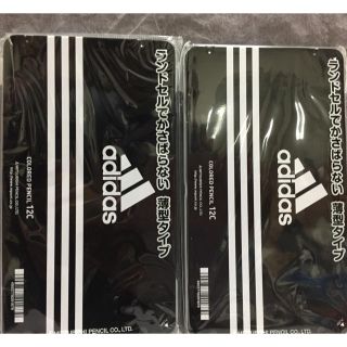 アディダス(adidas)のアディダス adidas　色鉛筆　  12色セット　　三菱鉛筆　黒、2ケース (色鉛筆)