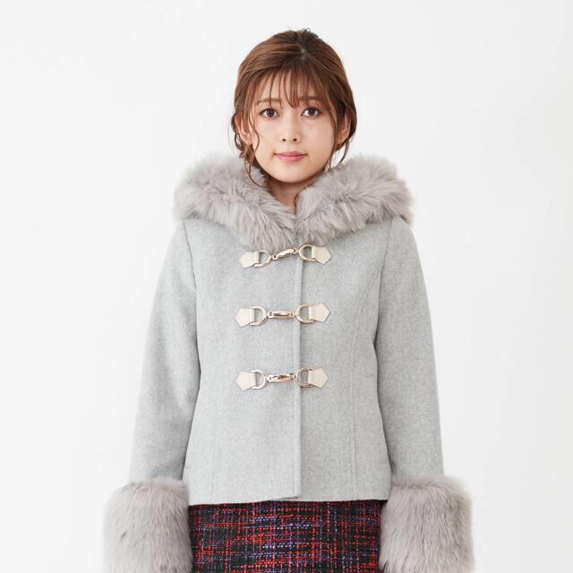 CECIL McBEE(セシルマクビー)のしおにゃ様★新品★CECIL McBEE ビット付きショートウールコート レディースのジャケット/アウター(ダッフルコート)の商品写真