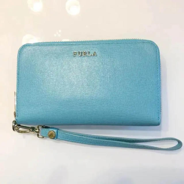 iphone8 ケース 青色 、 Furla - フルラ 🌼携帯ポーチの通販 by はぴねすs shop｜フルラならラクマ