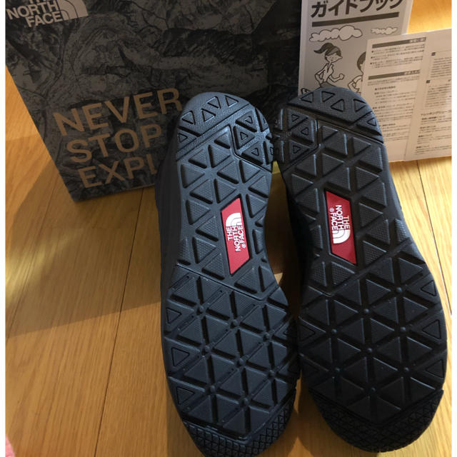 THE NORTH FACE(ザノースフェイス)の新品 ノースフェイス ヌプシ スノーブーツ ブラック ２７ｃｍ 送料無料 メンズの靴/シューズ(ブーツ)の商品写真