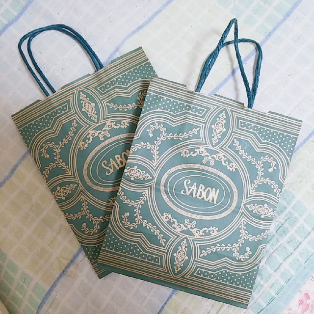 SABON(サボン)のSABON ウッディーパチュリ ショップ袋 ギフトBOX レディースのバッグ(ショップ袋)の商品写真