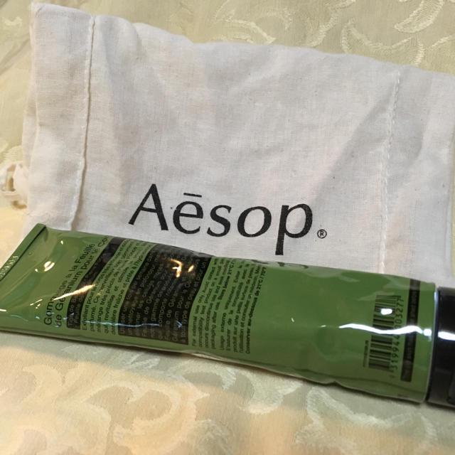 Aesop(イソップ)のAesop ボディスクラブ 15 コスメ/美容のボディケア(ボディスクラブ)の商品写真