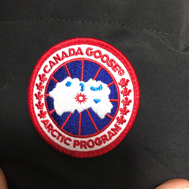 CANADA GOOSE(カナダグース)のカナダグース  カーソンパーカー ★ブラック ★XSサイズ★新品未使用 メンズのジャケット/アウター(ダウンジャケット)の商品写真