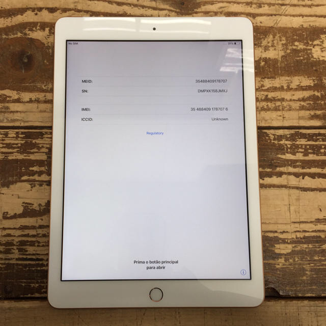 iPad 6th generation 32GB au 箱あり 判定△MRM02JAIMEI