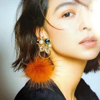 ザラ(ZARA)のピアス イヤリング ハンドメイド ミンクファー ブラウン キャメル 2way (イヤリング)