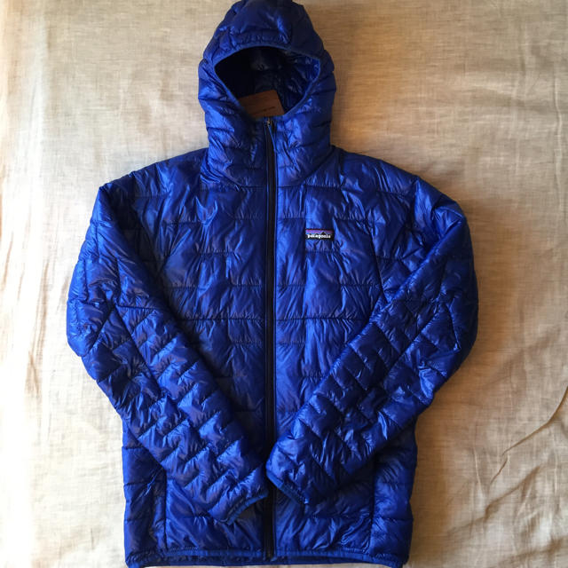 patagonia(パタゴニア)のパタゴニア patagonia マイクロパフフーディ XS メンズのジャケット/アウター(ダウンジャケット)の商品写真