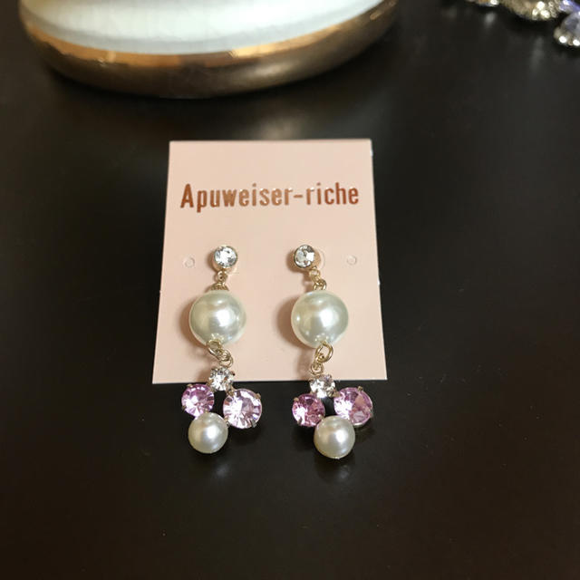 Apuweiser-riche(アプワイザーリッシェ)のアプワイザーリッシェ☆ビジューピアス レディースのアクセサリー(ピアス)の商品写真