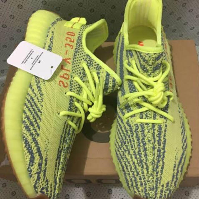 Yeezy 350 V2 Semi Frozen Yellowadidas