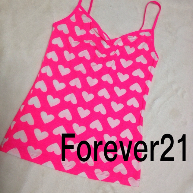 FOREVER 21(フォーエバートゥエンティーワン)の美品＊F21 ネオンカラーのハートキャミ レディースのトップス(キャミソール)の商品写真