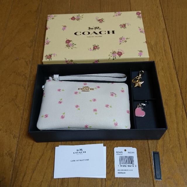 COACH(コーチ)の【花様専用】COACH  ポーチ レディースのファッション小物(ポーチ)の商品写真