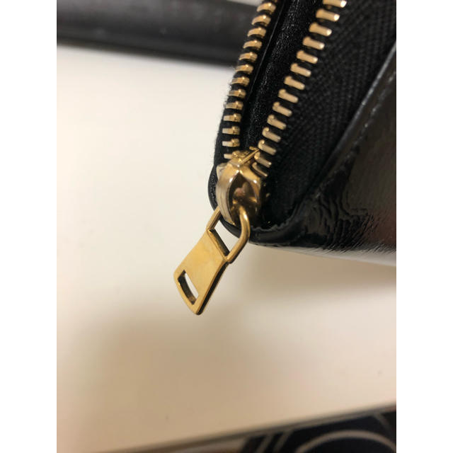 Saint Laurent(サンローラン)のイヴサンローラン 長財布 財布 ロゴ サンローラン レディースのファッション小物(財布)の商品写真