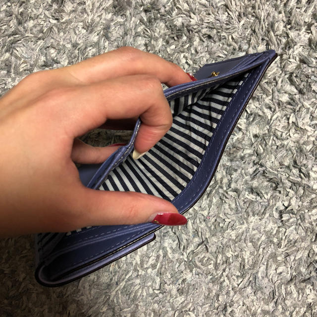 kate spade new york(ケイトスペードニューヨーク)の[期間限定値下げ]kate spade 二つ折り財布 レディースのファッション小物(財布)の商品写真
