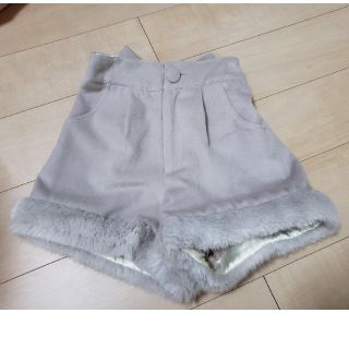 シークレットハニー(Secret Honey)のSecret Honey ファー付きショートパンツ(ショートパンツ)