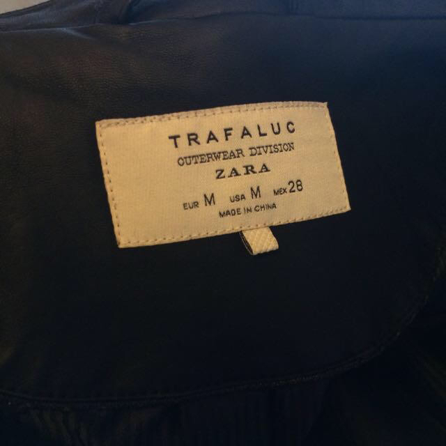 ZARA(ザラ)のまじょまじょこ様取り置き専用 レザー風 レディースのジャケット/アウター(ノーカラージャケット)の商品写真