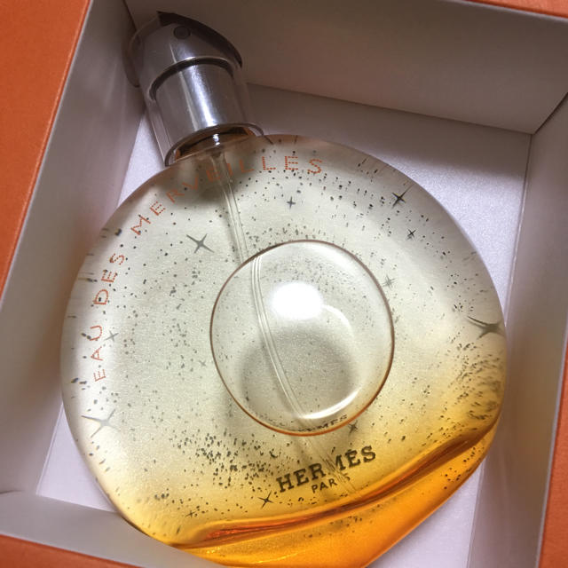 Hermes(エルメス)のHERMES  EAU DES MERVEILLES コスメ/美容の香水(香水(女性用))の商品写真