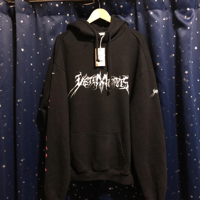 vetements tfdパーカー