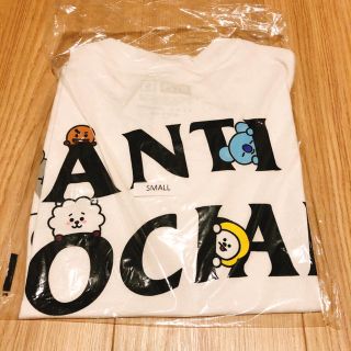 ボウダンショウネンダン(防弾少年団(BTS))のBT21CLUB ASSC x BT21 Collab Peekaboo tee(Tシャツ/カットソー(半袖/袖なし))