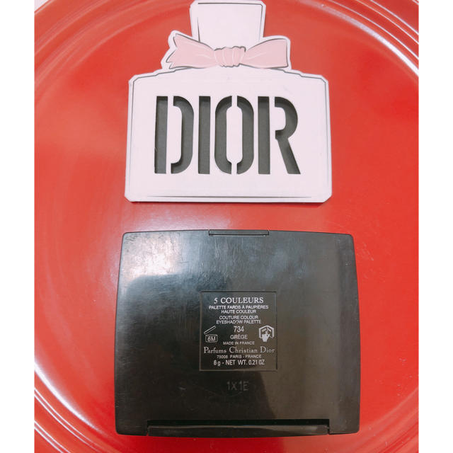 Christian Dior(クリスチャンディオール)のDior ディオール アイシャドウ 色番 #734 グレージュ コスメ/美容のベースメイク/化粧品(アイシャドウ)の商品写真