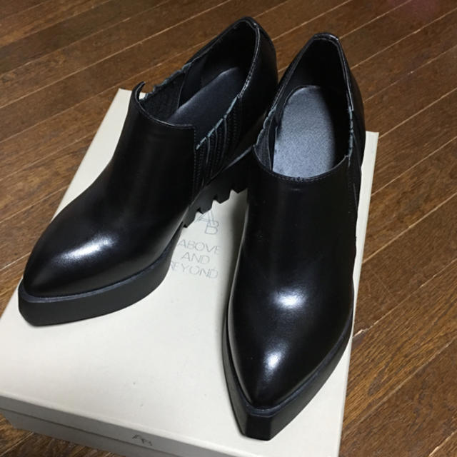 新品ショートブーツ  BLACK  22cm レディースの靴/シューズ(ブーツ)の商品写真