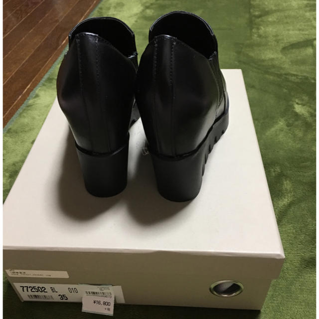 新品ショートブーツ  BLACK  22cm レディースの靴/シューズ(ブーツ)の商品写真