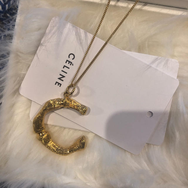 celine(セリーヌ)のceline  アルファベット イニシャル ネックレス レディースのアクセサリー(ネックレス)の商品写真