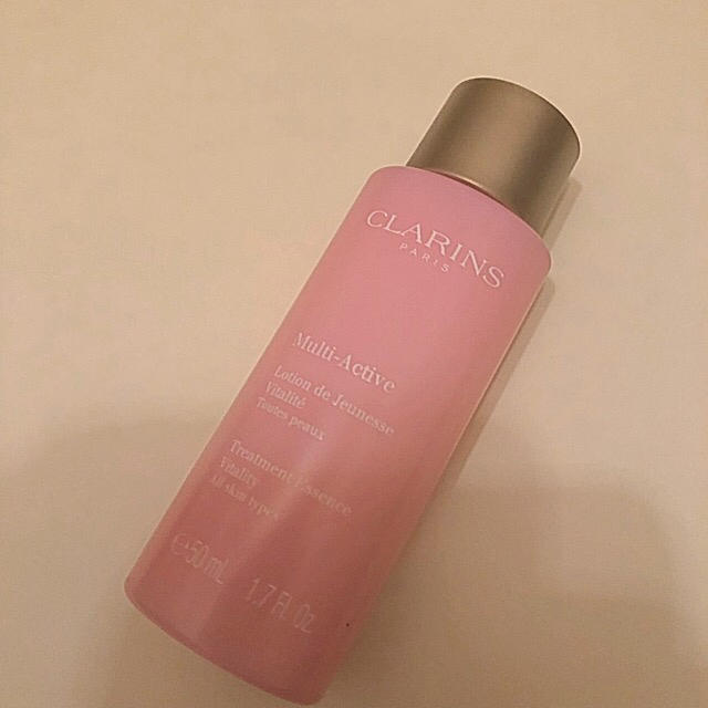 CLARINS(クラランス)のMアクティヴ トリートメント エッセンス ローション コスメ/美容のスキンケア/基礎化粧品(化粧水/ローション)の商品写真